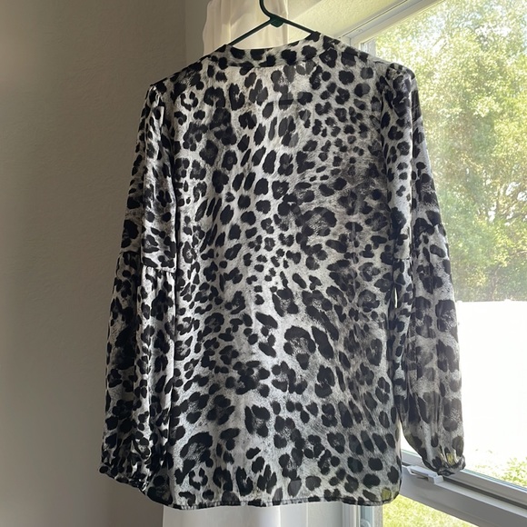 Michael Kors blouse grab bag - Picture 5 of 9